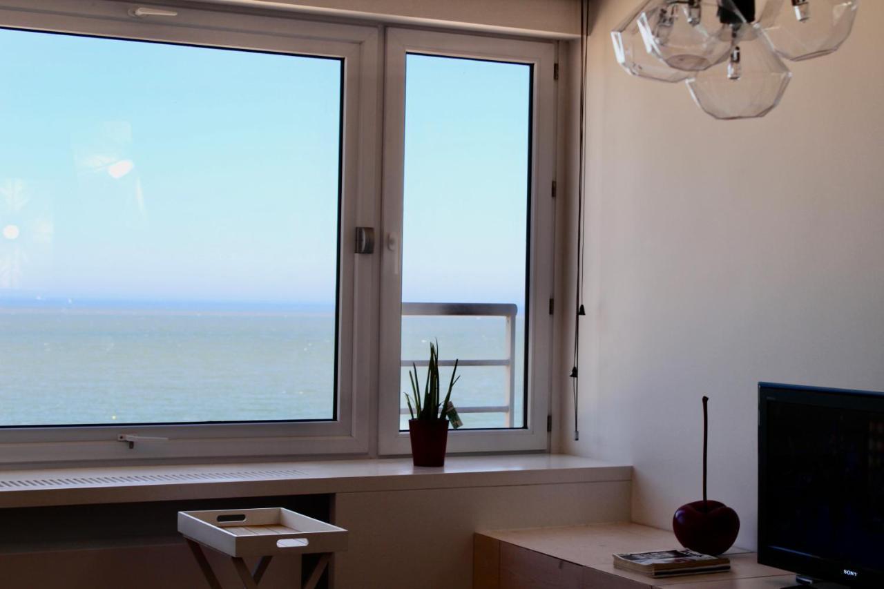 Appartement Compleet Met Frontaal Zeezicht Oostende